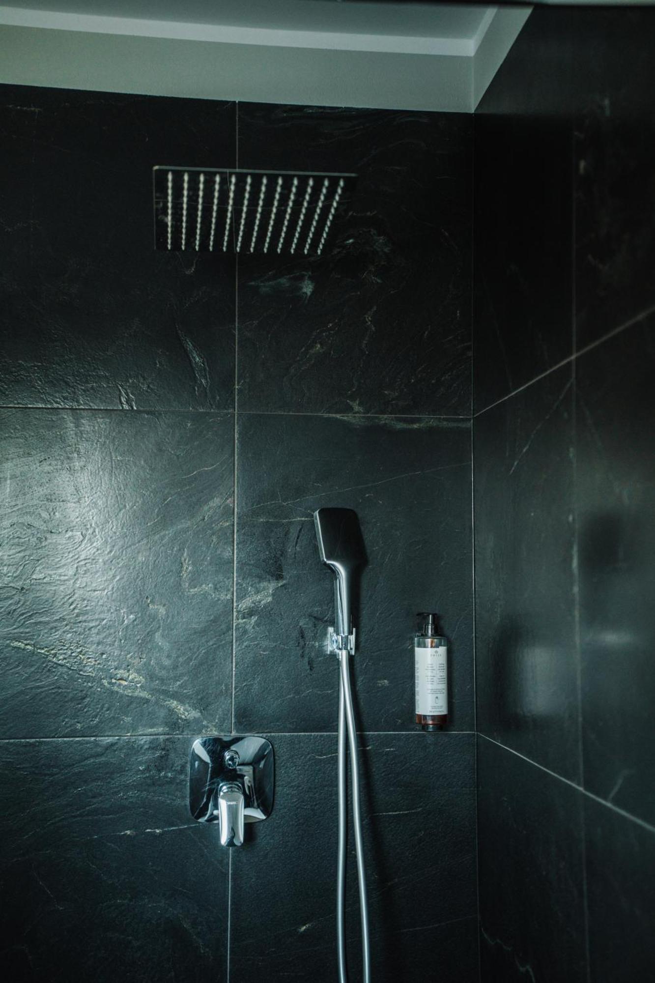 Szklany Przystanek Apartmán *